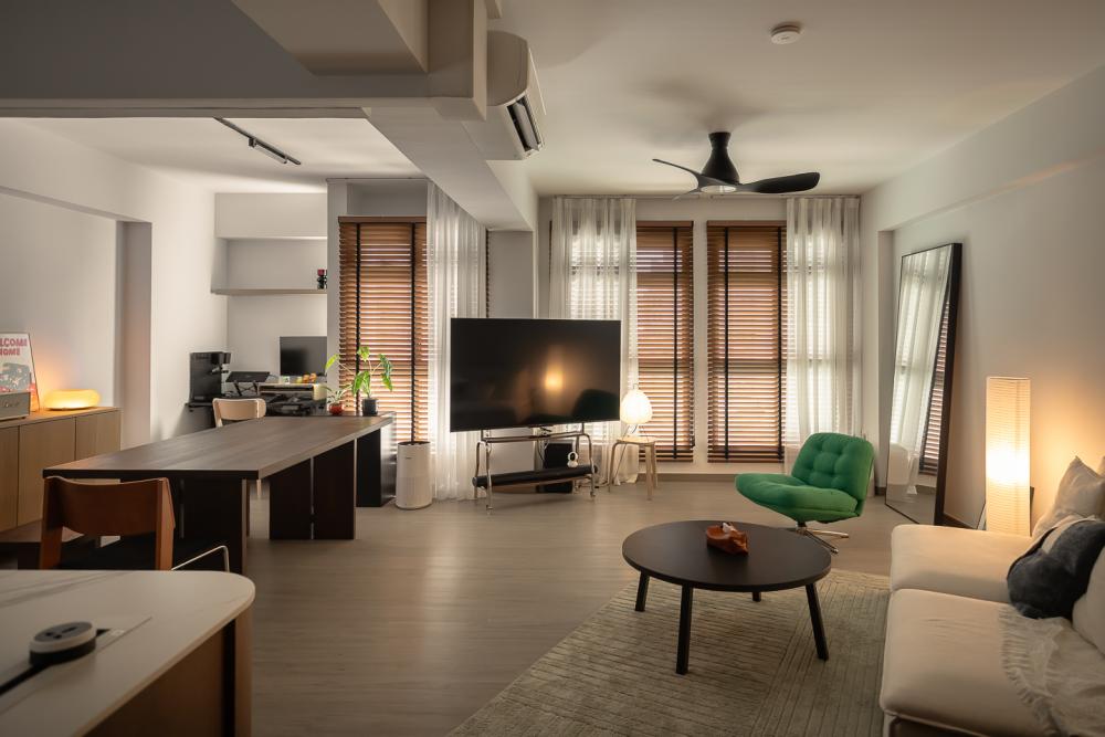 Vintage Living Room with Vinyl Flooring and TV Console