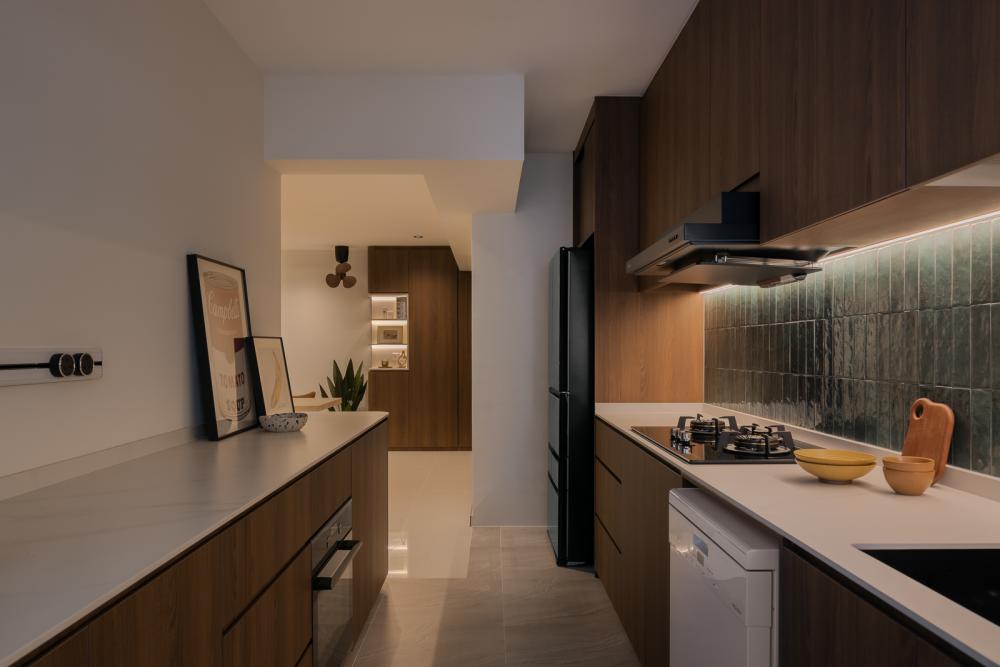 Transitional Kitchen with Countertop and Open Kitchen