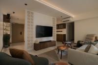 Transitional New 5-Room HDB by BY: DAN & CO