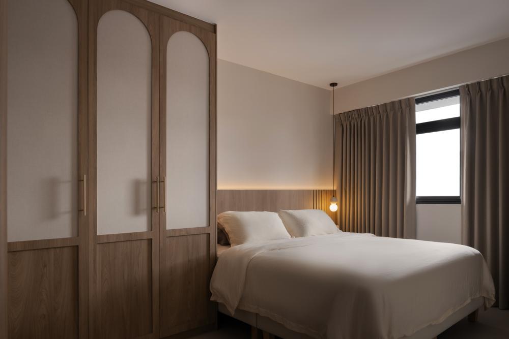 Modern Bedroom with Wardrobe and Built-in Bed