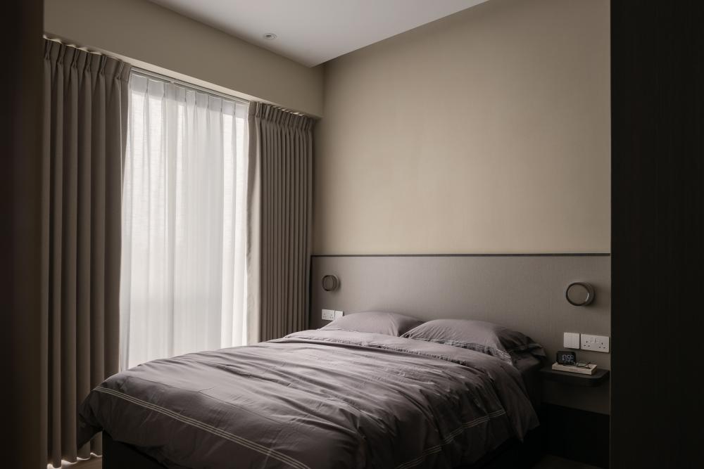 Asian Bedroom with Built-in Bed and Bedside Table