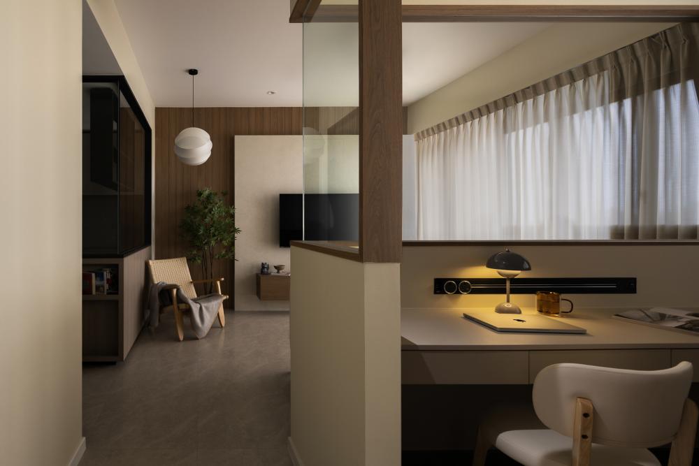 Asian Home Office with Desk and Desk Chairs