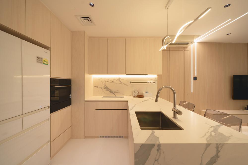 Contemporary Kitchen with Kitchen Window and Kitchen Island