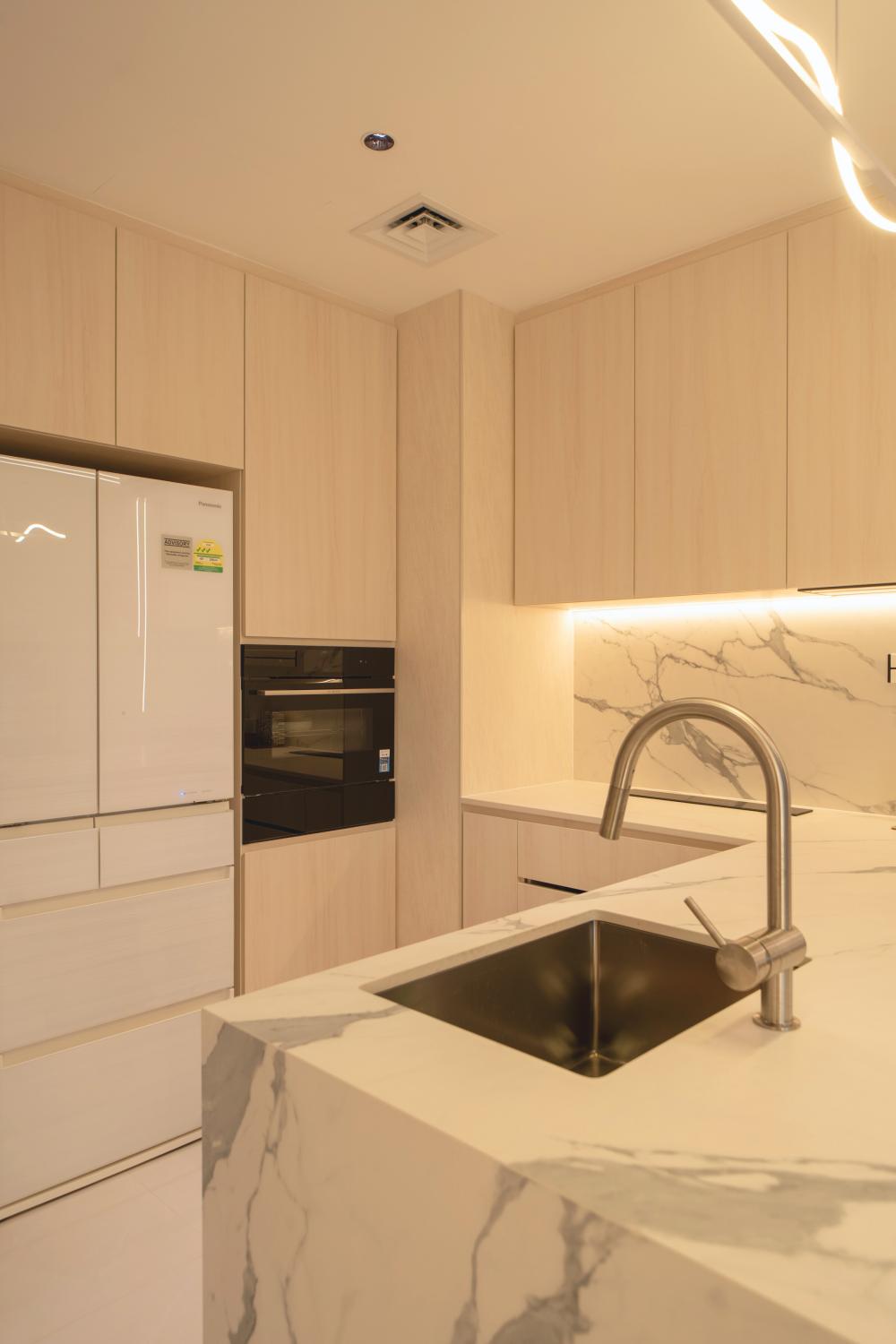 Contemporary Kitchen with Kitchen Window and Open Kitchen