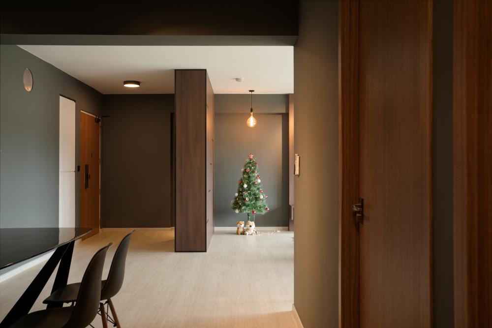 Modern Hallway with Vinyl Flooring and Feature Wall
