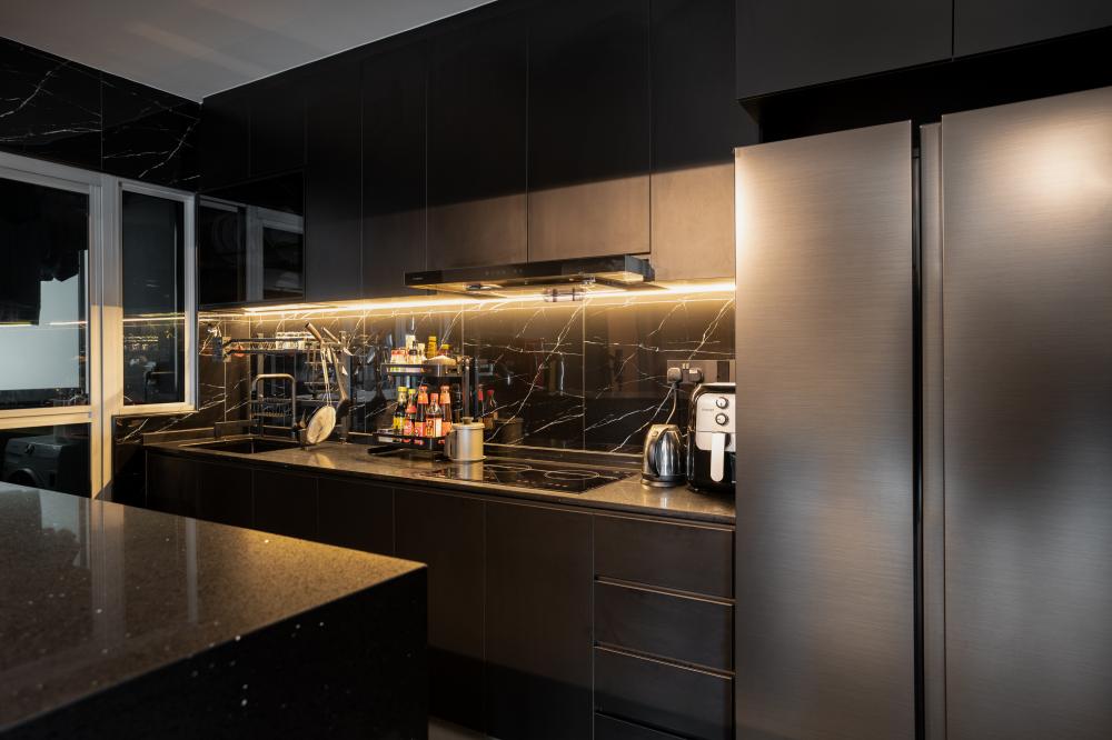 Modern Kitchen with Countertop and Kitchen Island