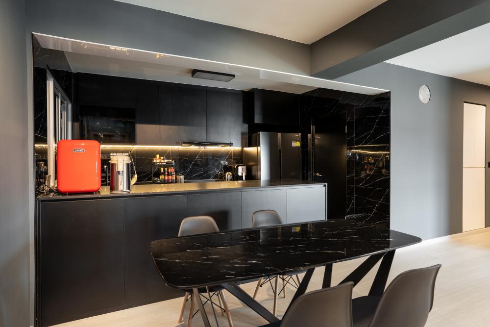 Modern Dining Room with Feature Wall and Dining Table