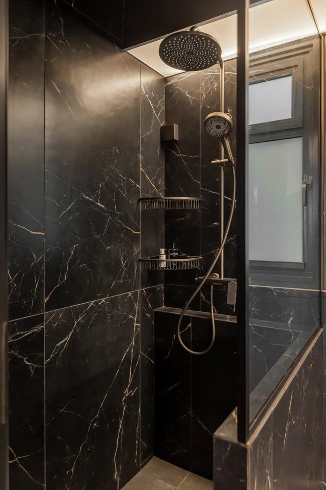 Contemporary Bathroom with Shower Screen and Rainshower