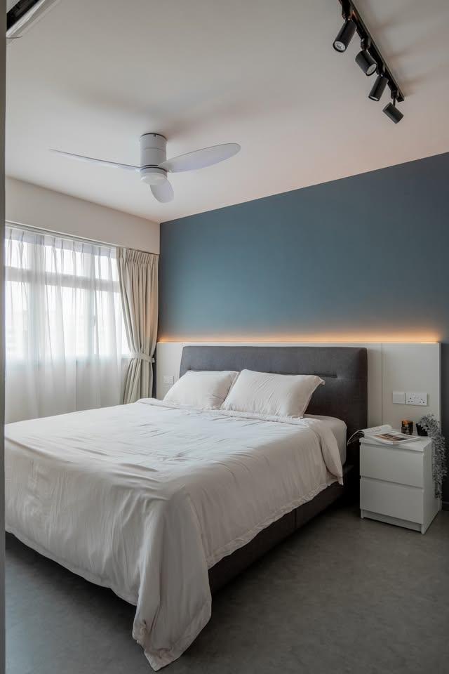 Modern Bedroom with Bedside Table and Queen Bed