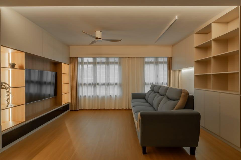 Modern Living Room with Sofa and TV