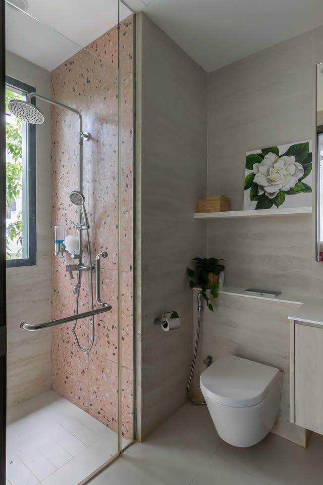 Modern Bathroom with Rainshower and Showers