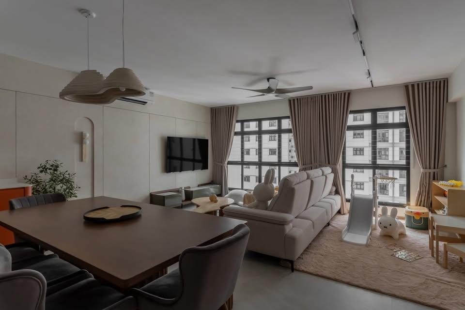 Modern Living Room with Sofa and TV