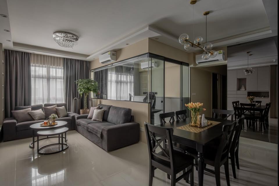 Modern Dining Room with Drop Light and Dining Table