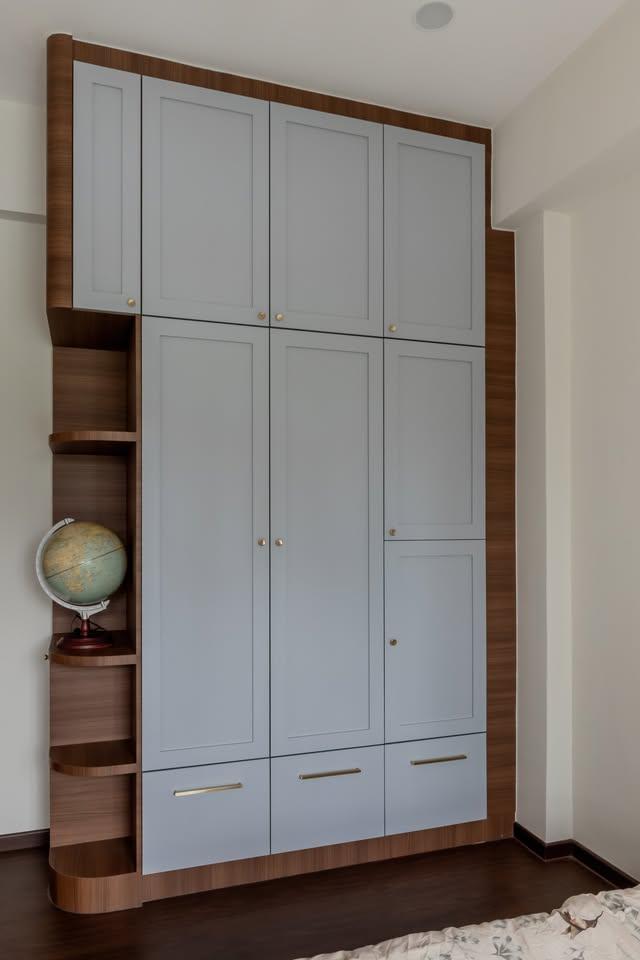 Eclectic Bedroom with Wardrobe and Flooring