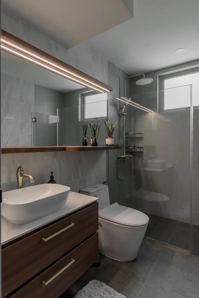 Eclectic Bathroom with Shower Screen and Rainshower