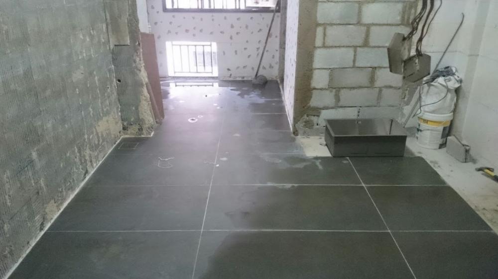 Asian Kitchen with Vinyl Flooring and Homogeneous Tiles