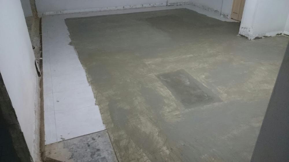 Asian Living Room with Countertop and Vinyl Flooring