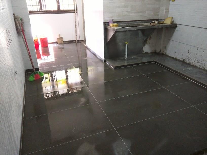 Asian Kitchen with Kitchen Island and Kitchen Backsplash