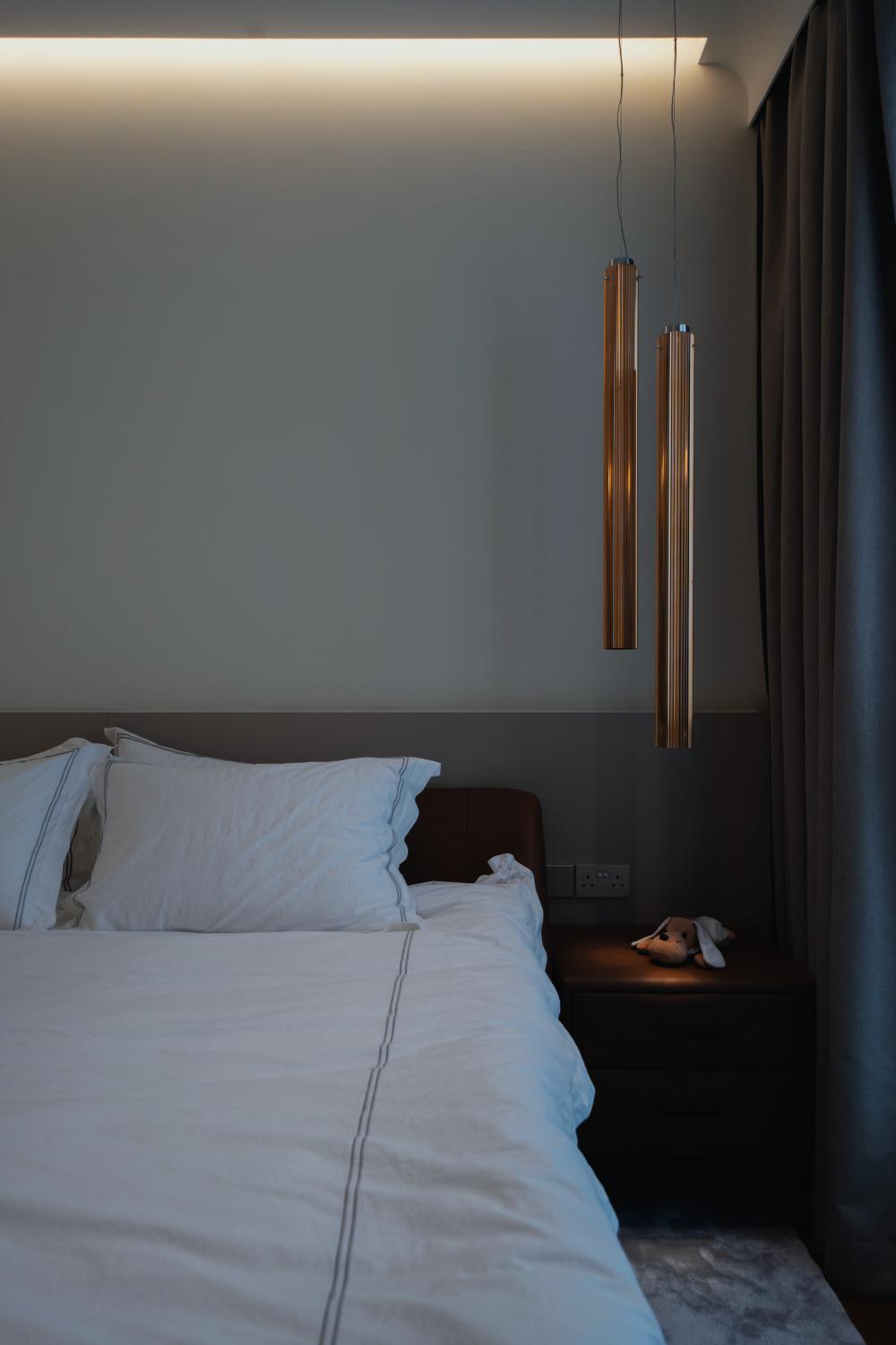 Modern Bedroom with Bookshelf and Homogeneous Tiles