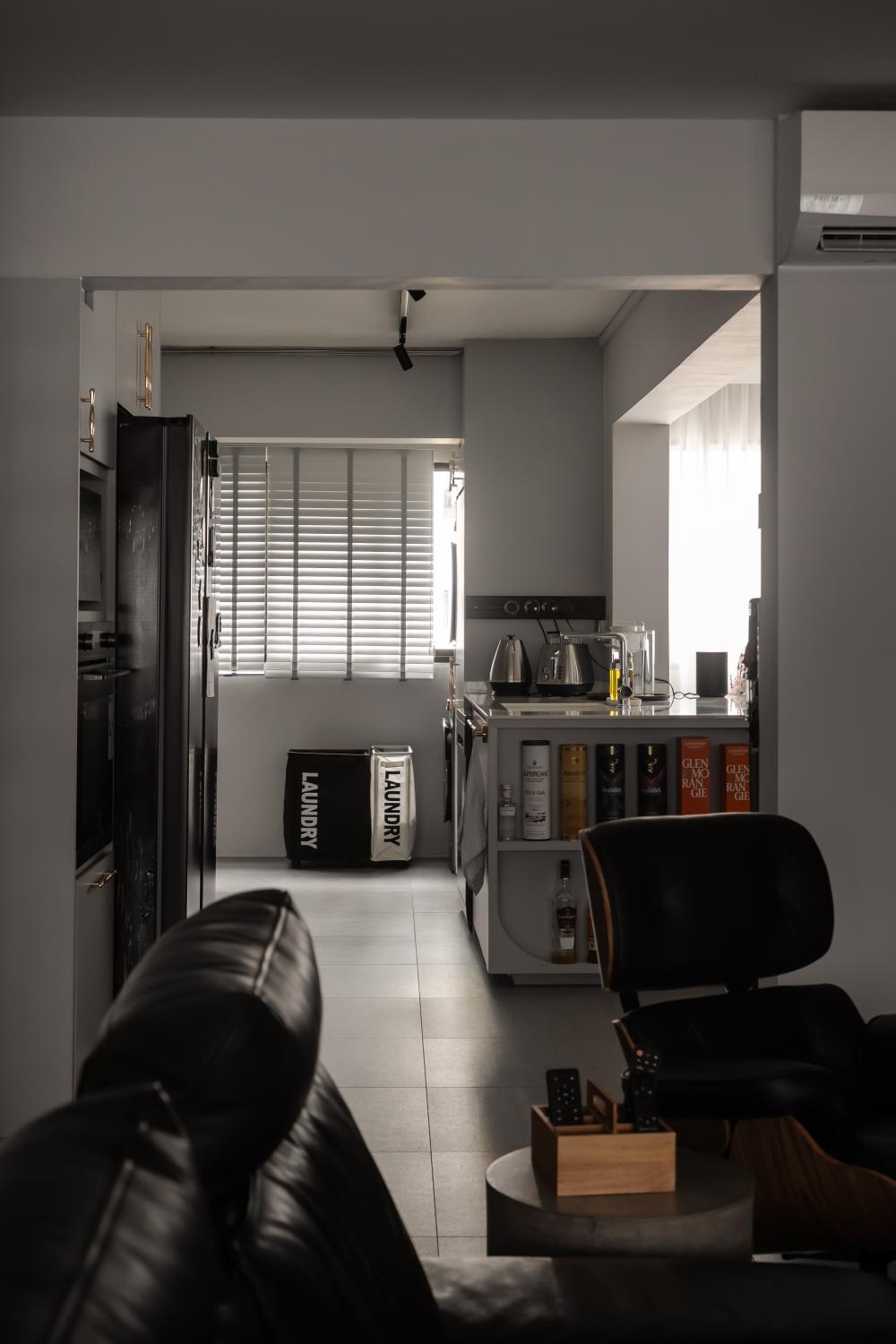 Modern Living Room with Countertop and Kitchen Island