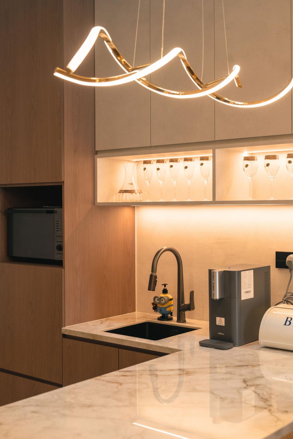 Contemporary Kitchen with Herringbone Tiling and Kitchen Window