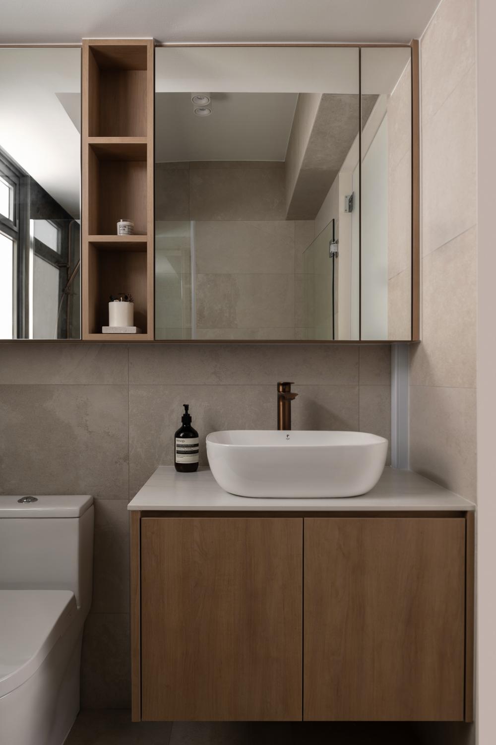 Asian Bathroom with Countertop and Homogeneous Tiles