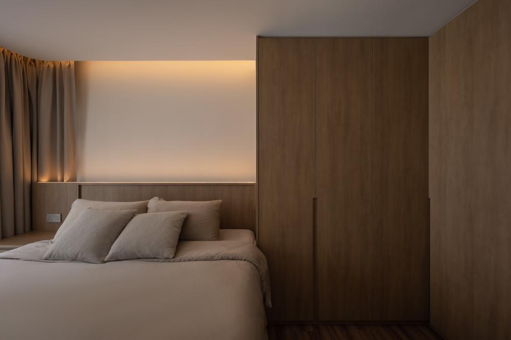 Asian Bedroom with Cove Lighting and Wardrobe