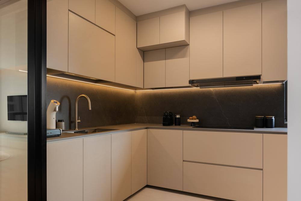 Modern Kitchen with Countertop and Open Kitchen