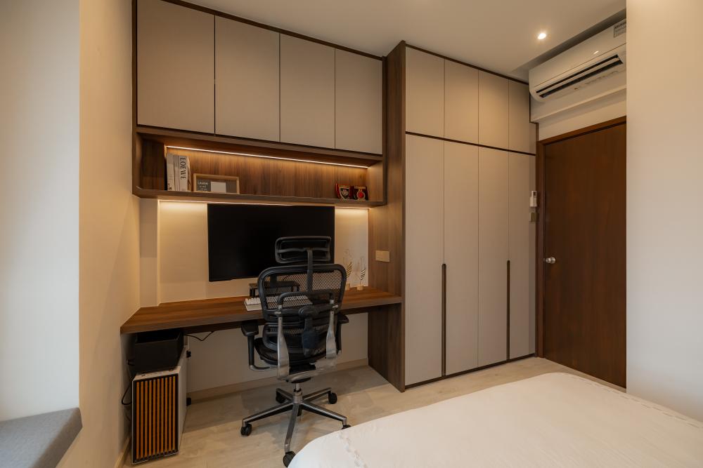 Modern Bedroom with Bookshelf and Computer Table