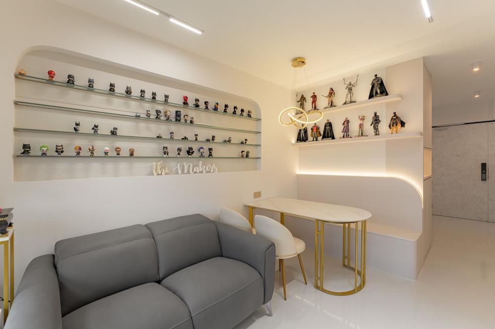 Modern Living Room with Sofa and Lighting