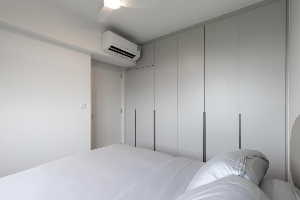 Modern Bedroom with Wardrobe and Bed