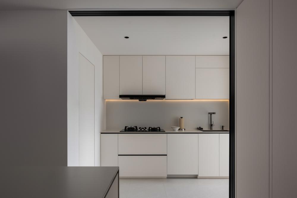 Minimalist Kitchen with Countertop and Kitchen Island