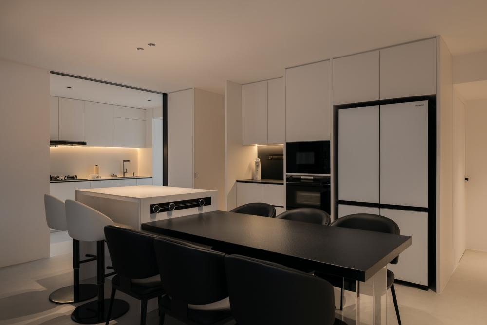 Minimalist Kitchen with Countertop and Homogeneous Tiles