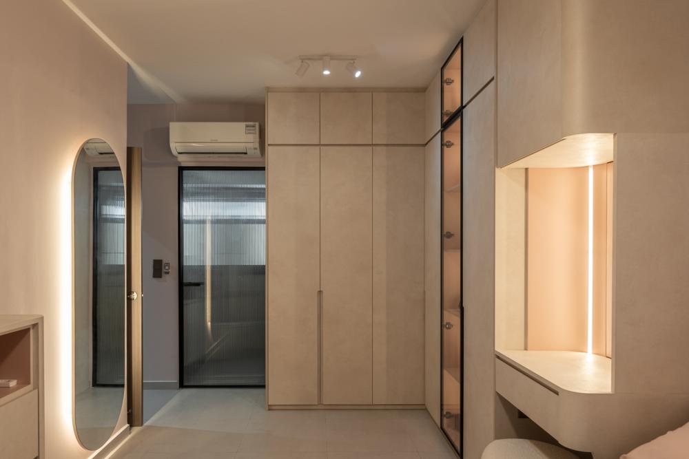 Contemporary Bedroom with Homogeneous Tiles and Wardrobe