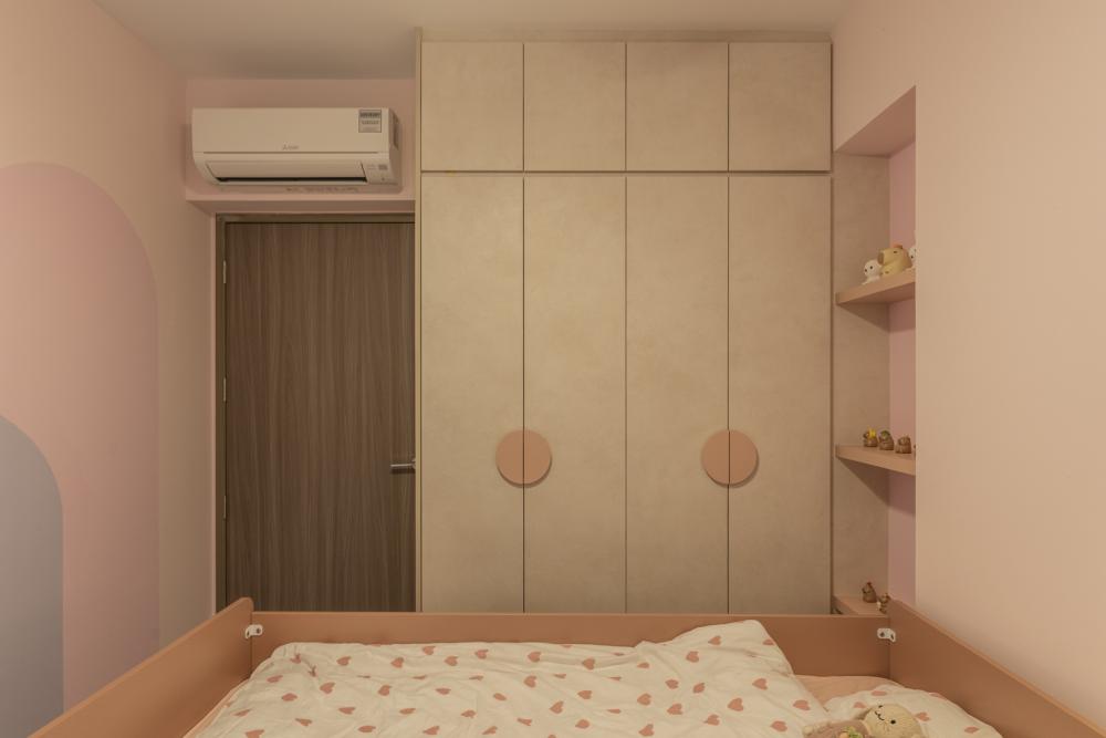 Contemporary Bedroom with Homogeneous Tiles and Wardrobe