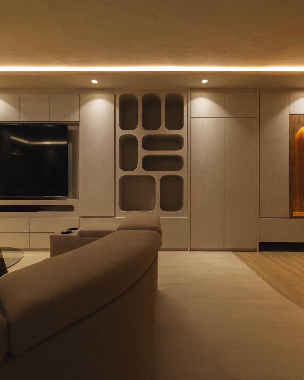 Minimalist Living Room with Drop Ceiling and Downlights