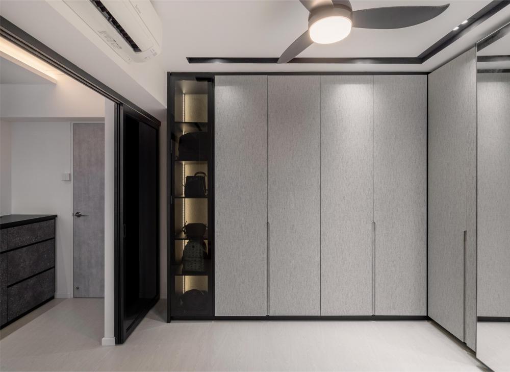 Contemporary Walk-in Wardrobe with Mirror and Wardrobe
