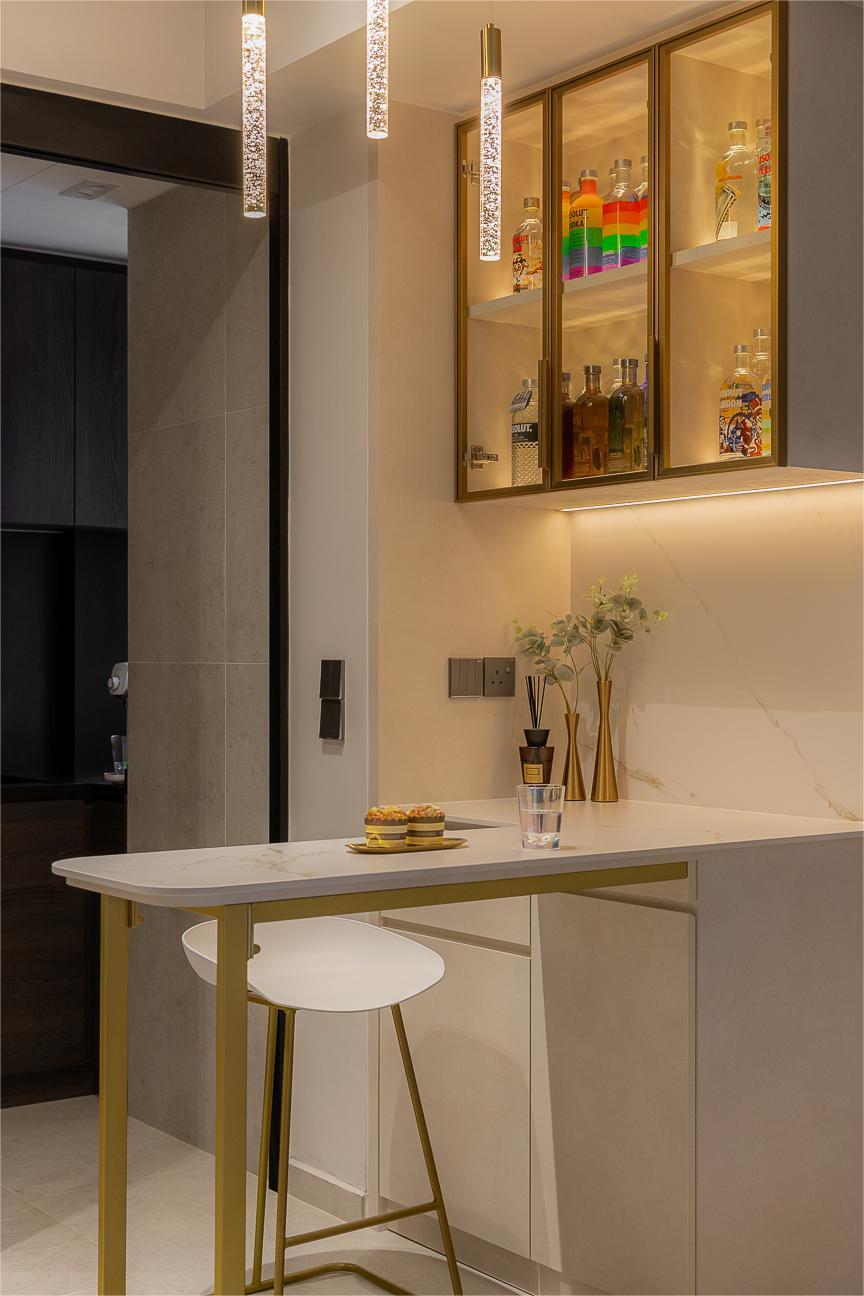 Modern Home Bar with Countertop and Kitchen Island