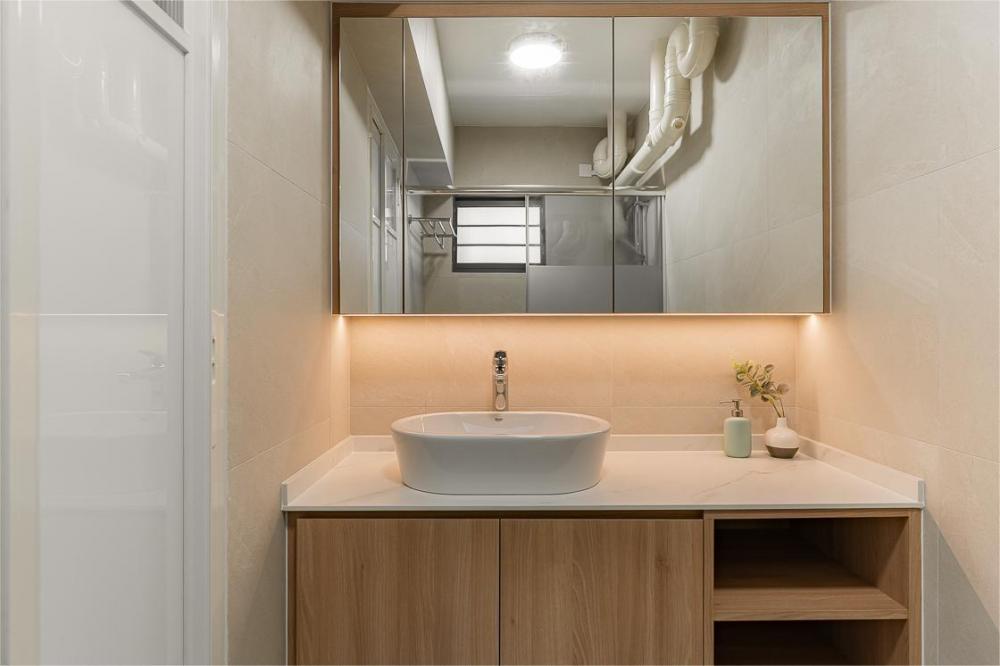 Minimalist Bathroom with Countertop and Wash Basins