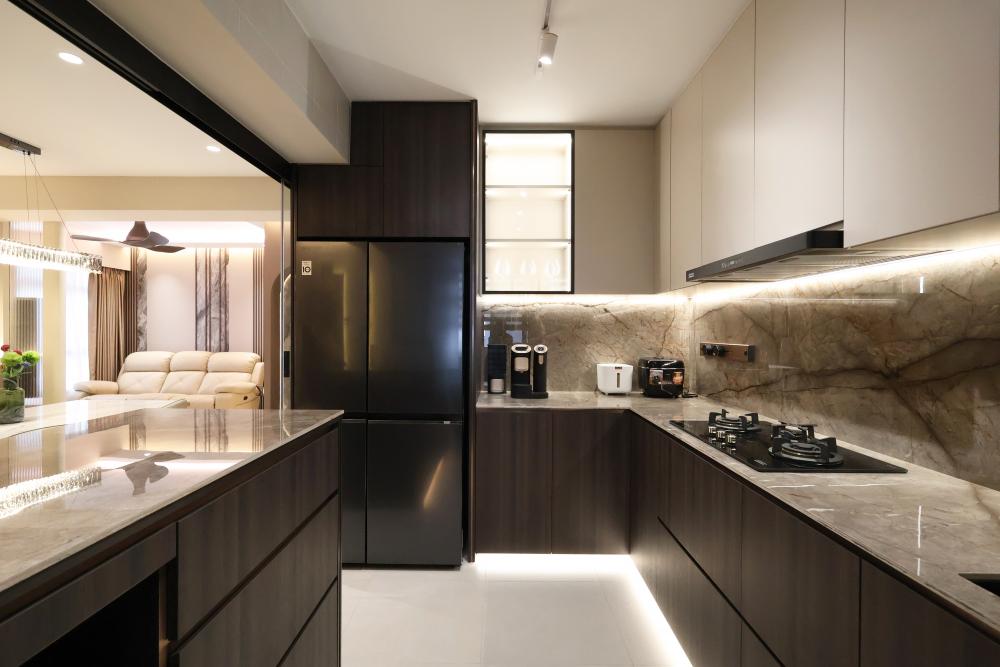 Modern Kitchen with Kitchen Island and Open Kitchen