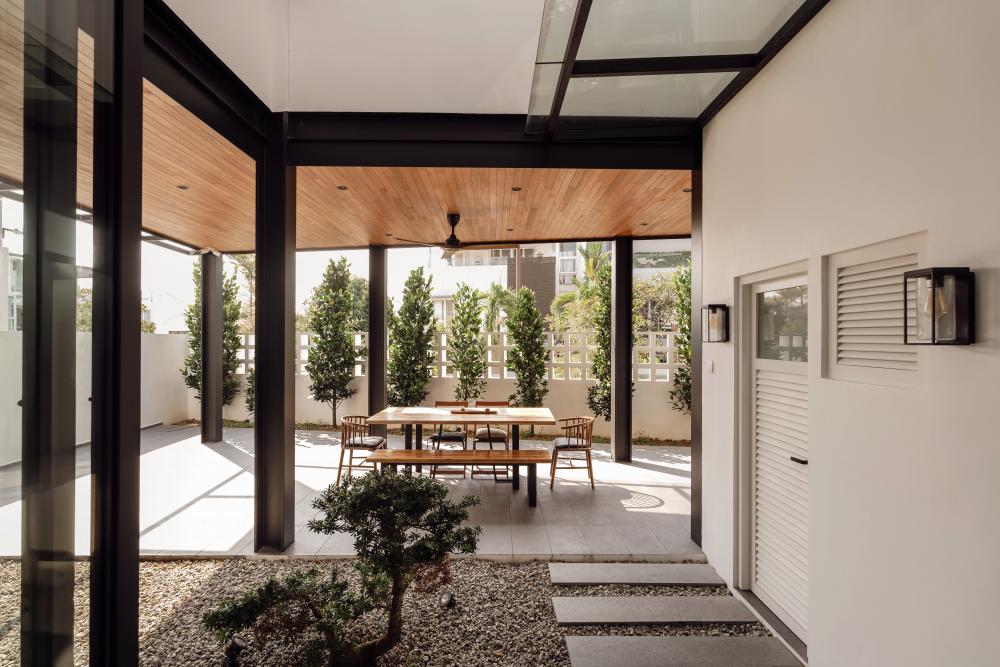 Vintage Courtyard with Homogeneous Tiles and Awning