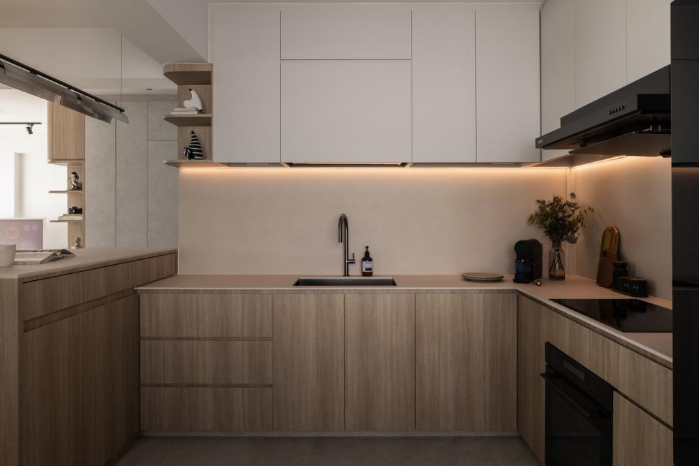 Minimalist Kitchen with Countertop and Kitchen Island