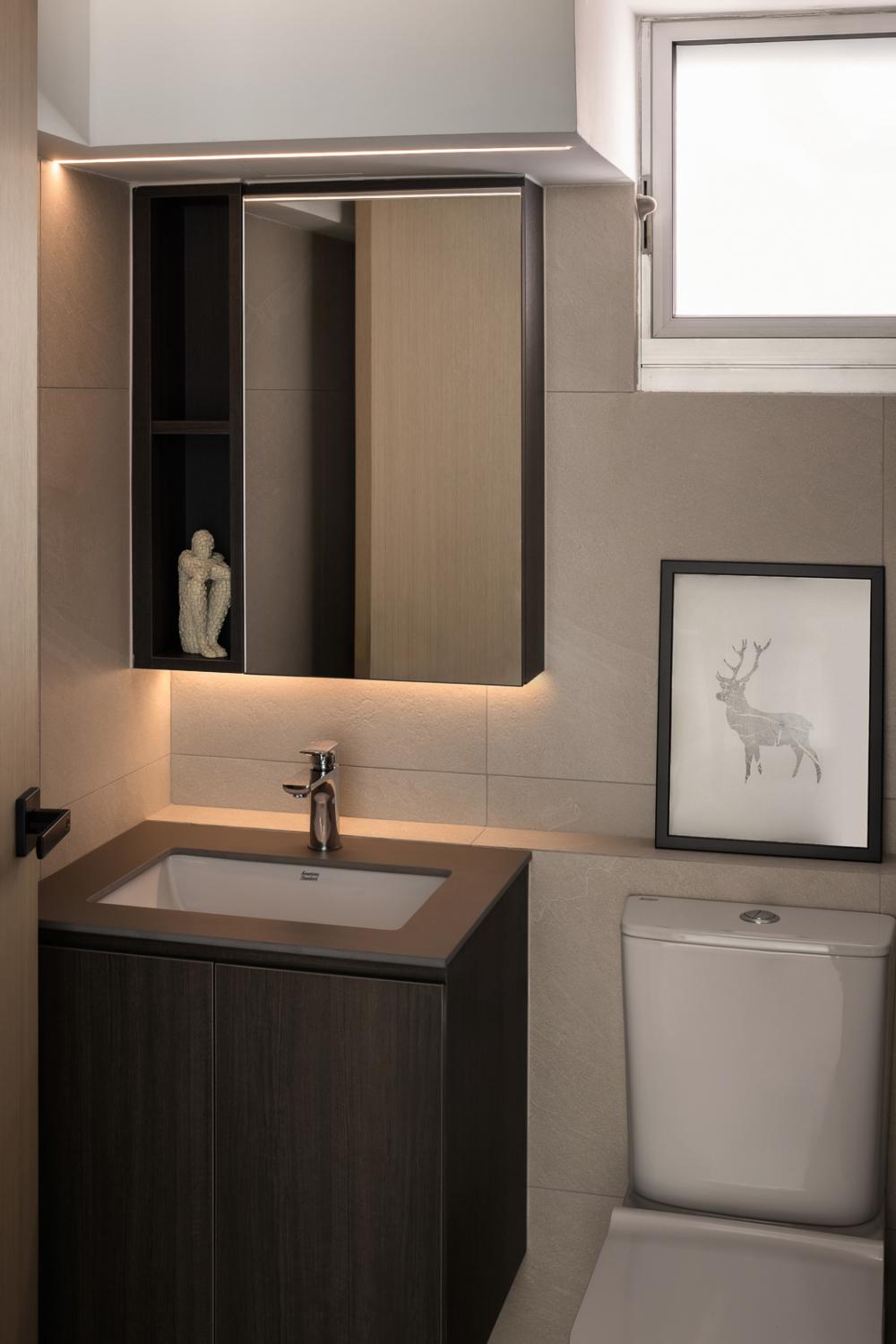 Minimalist Bathroom with Countertop and Homogeneous Tiles
