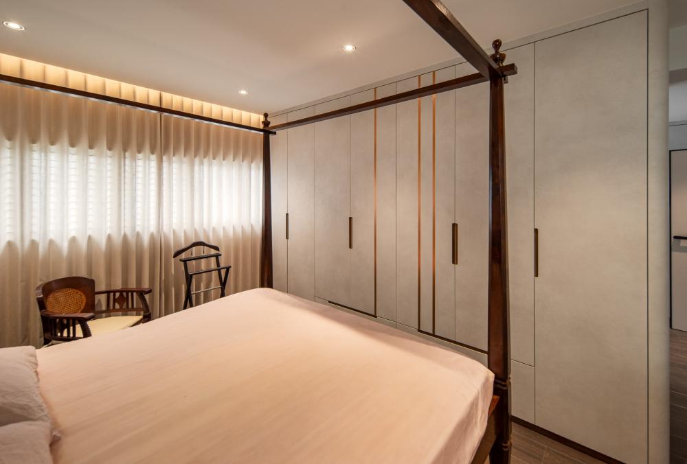 Modern Bedroom with Feature Wall and Cove Lighting