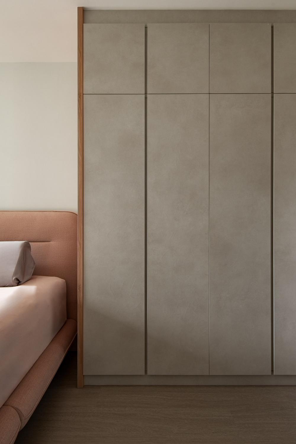 Minimalist Bedroom with Vinyl Flooring and Wardrobe