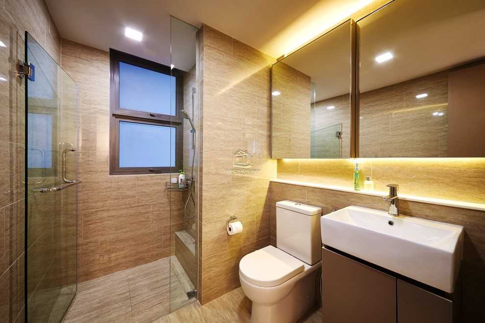 Contemporary Bathroom with Homogeneous Tiles and Mirror