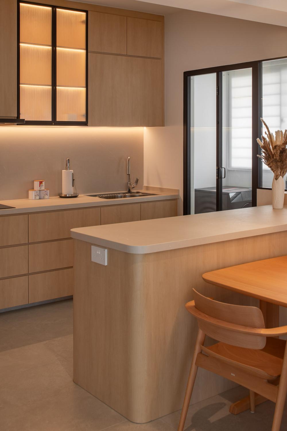Scandinavian Kitchen with Homogeneous Tiles and Kitchen Window