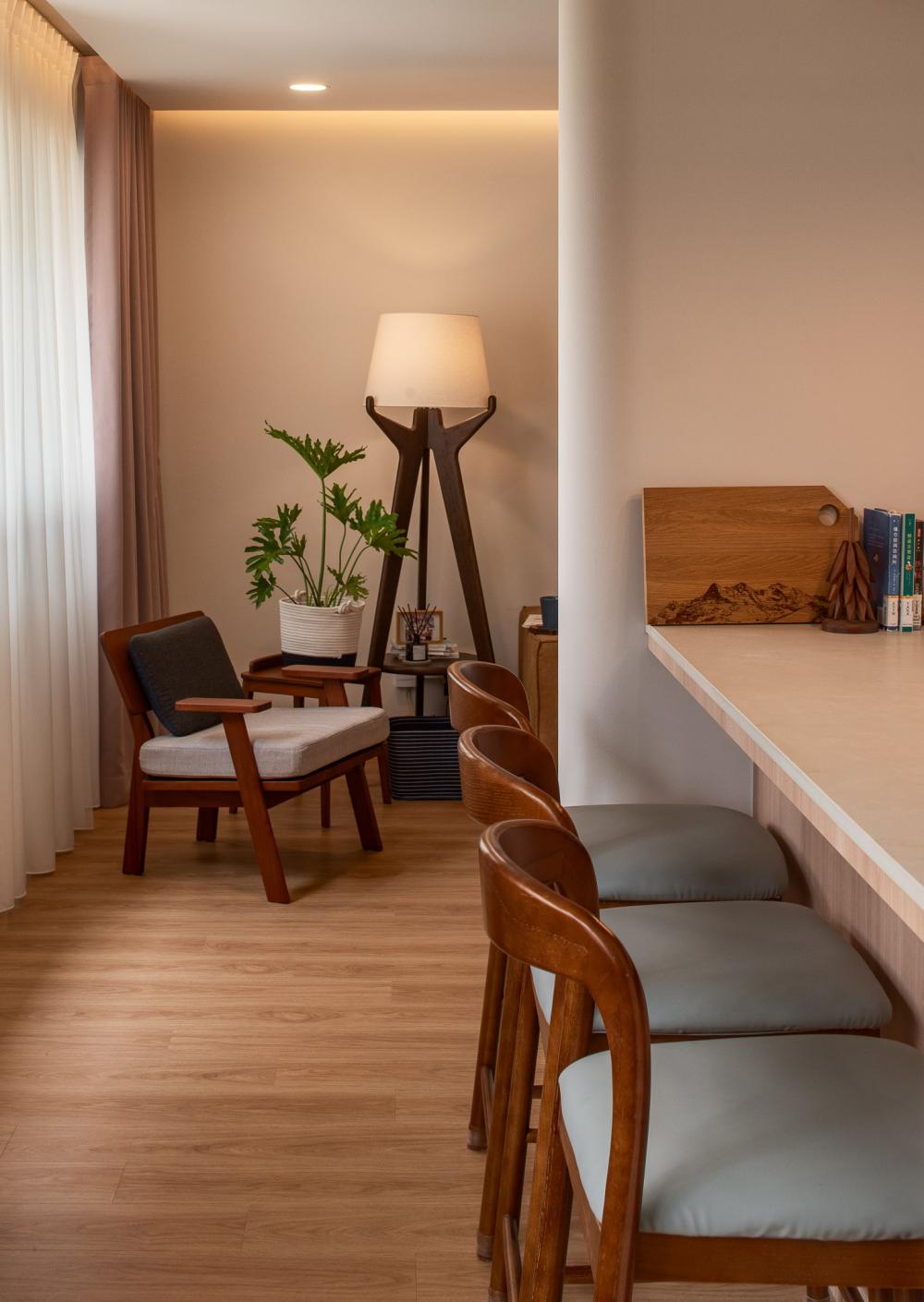 Minimalist Entryway with Vinyl Flooring and Seating Bench