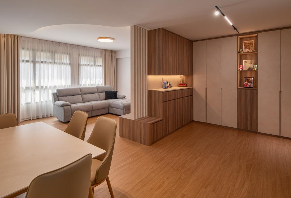 Contemporary Foyer with Vinyl Flooring and TV Console