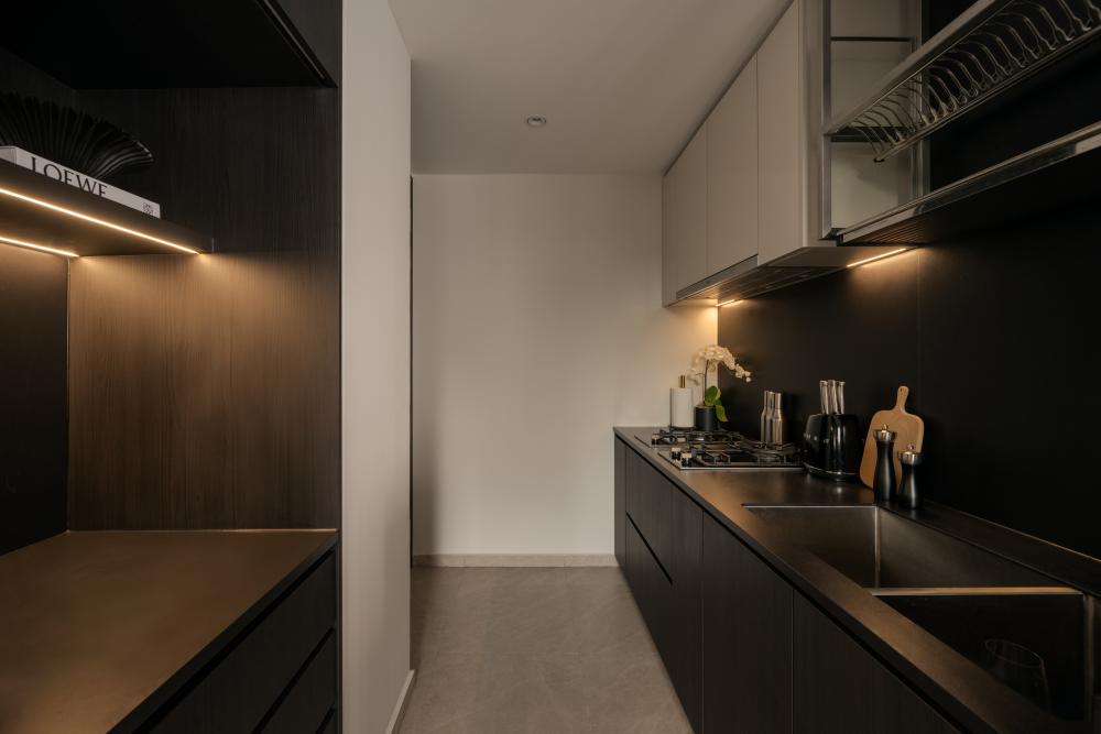 Modern Kitchen with Countertop and Open Kitchen
